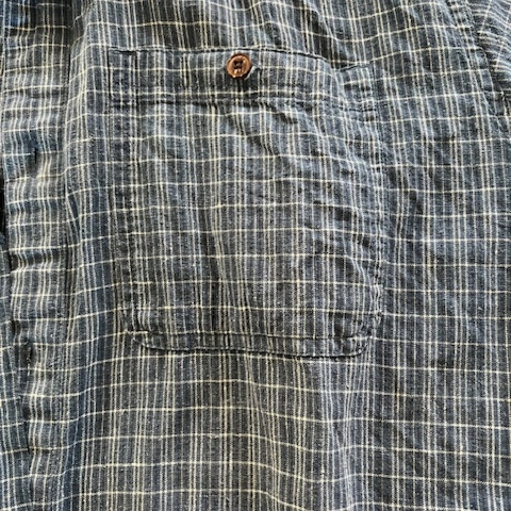 Patagonia men's short sleeved size large shirt - Picture 3 of 12